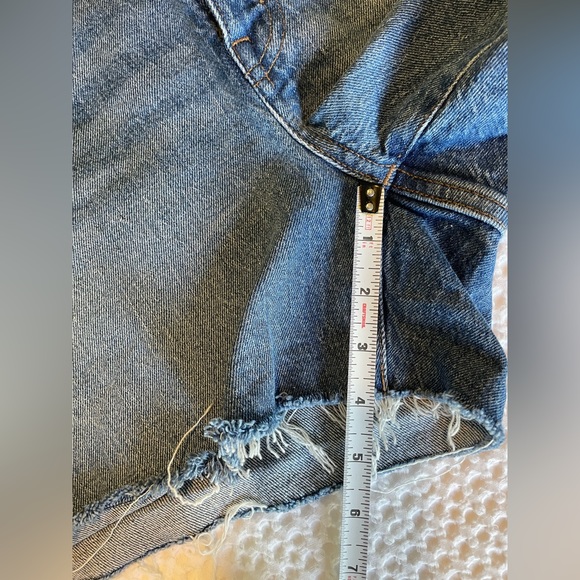 Madewell High-Rise Denim Shorts - Picture 4 of 4